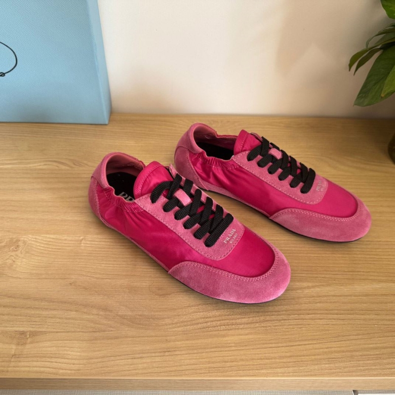 Pra*a casual shoes